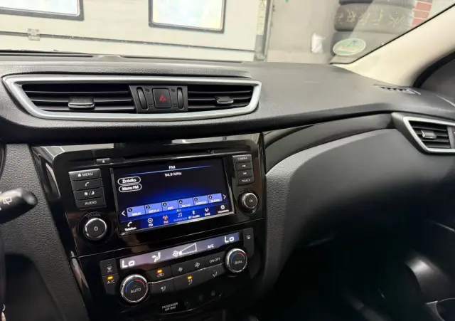 NISSAN Qashqai 1.3 DIG-T Acenta DCT