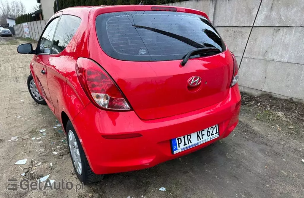HYUNDAI I20 