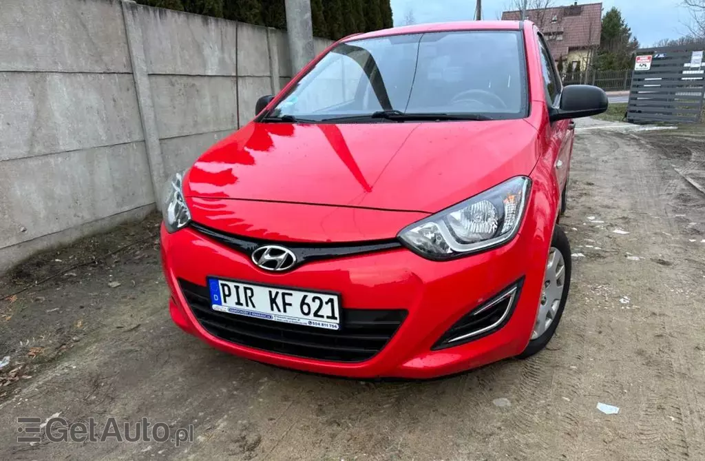 HYUNDAI I20 