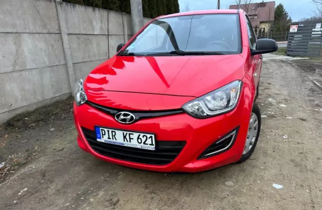 HYUNDAI I20 