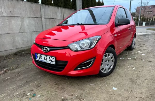 HYUNDAI I20 