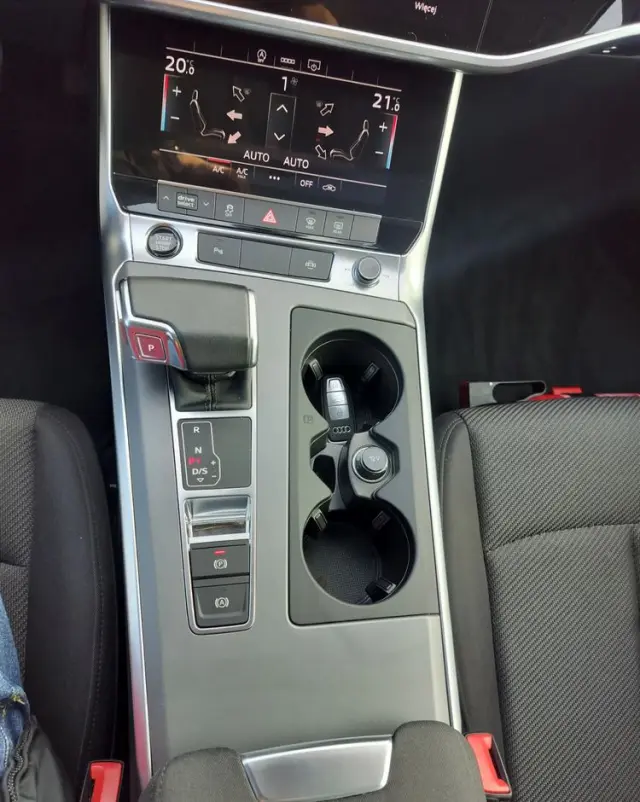 AUDI A6 Avant 40 TDI mHEV S tronic