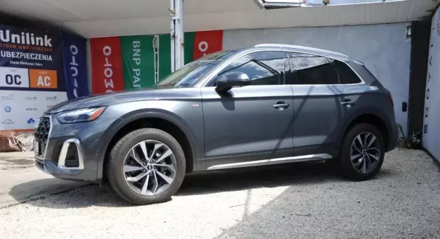 AUDI Q5 
