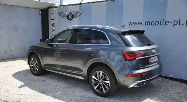 AUDI Q5 