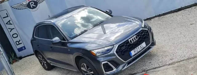 AUDI Q5 