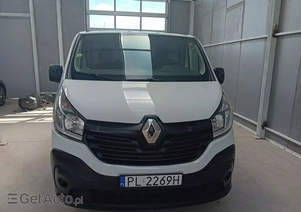 RENAULT Trafic 