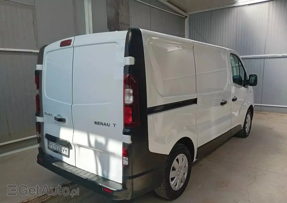 RENAULT Trafic 