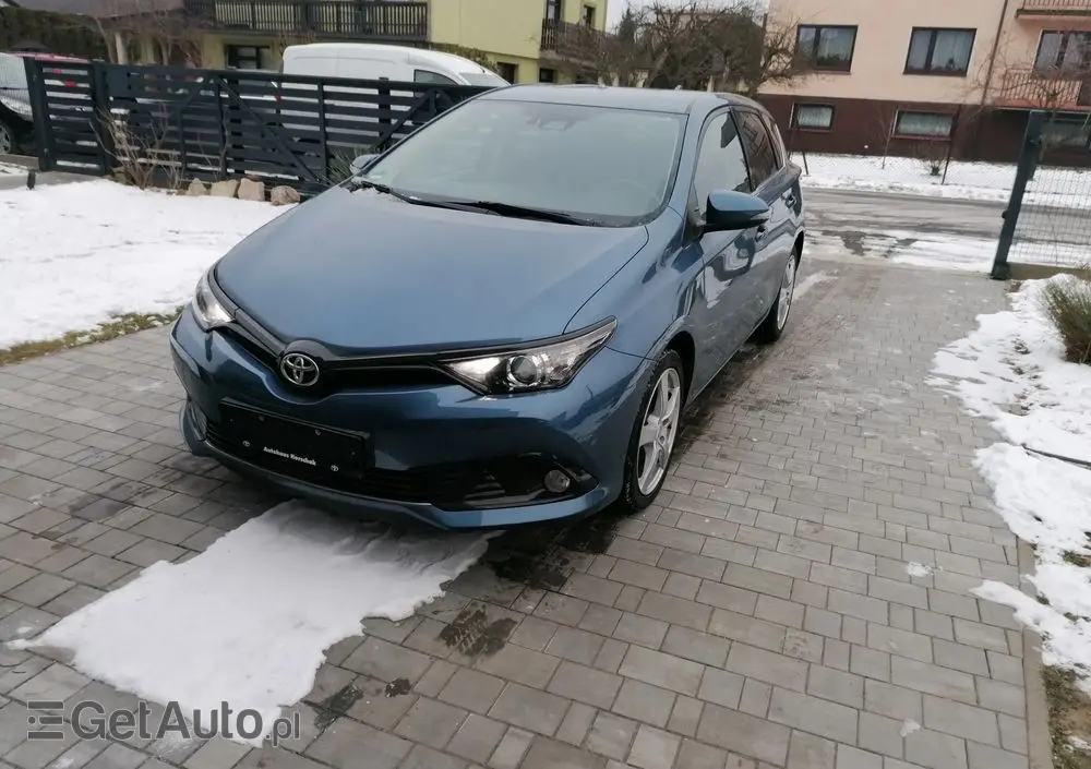 TOYOTA Auris 1.2 T Prestige