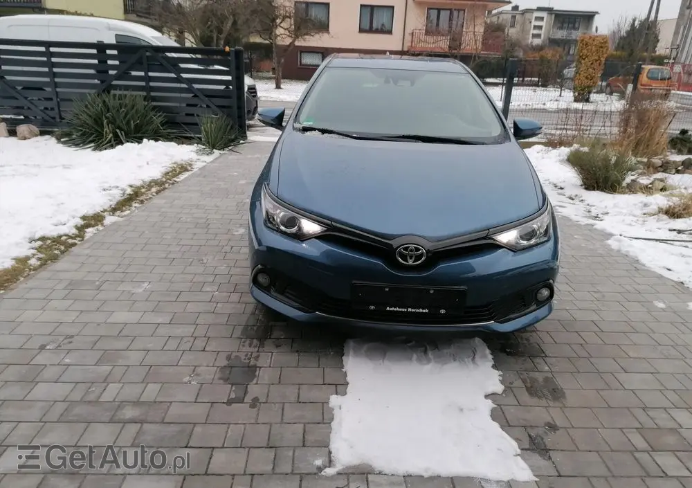 TOYOTA Auris 1.2 T Prestige
