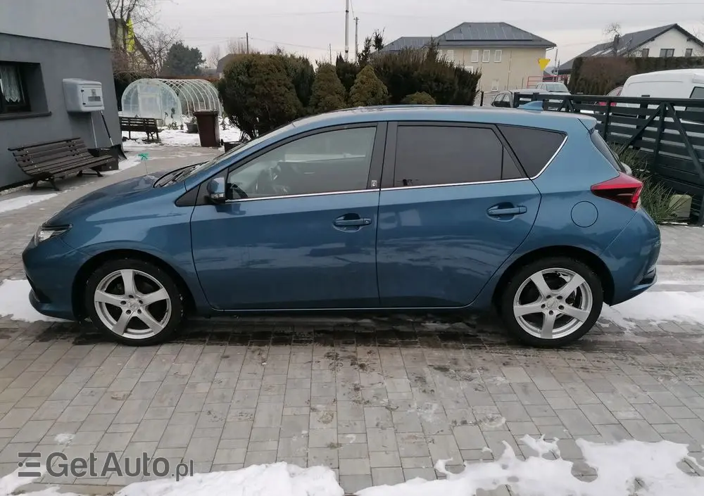 TOYOTA Auris 1.2 T Prestige