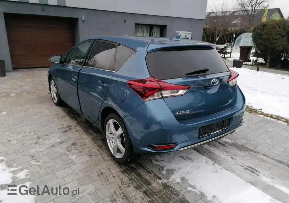 TOYOTA Auris 1.2 T Prestige