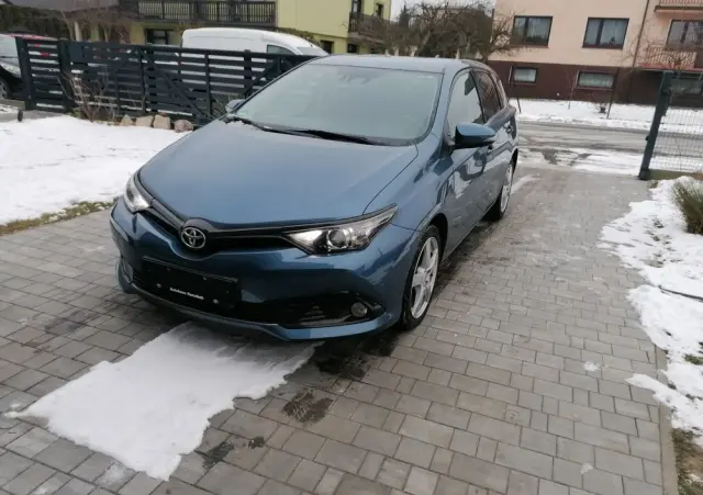 TOYOTA Auris 1.2 T Prestige