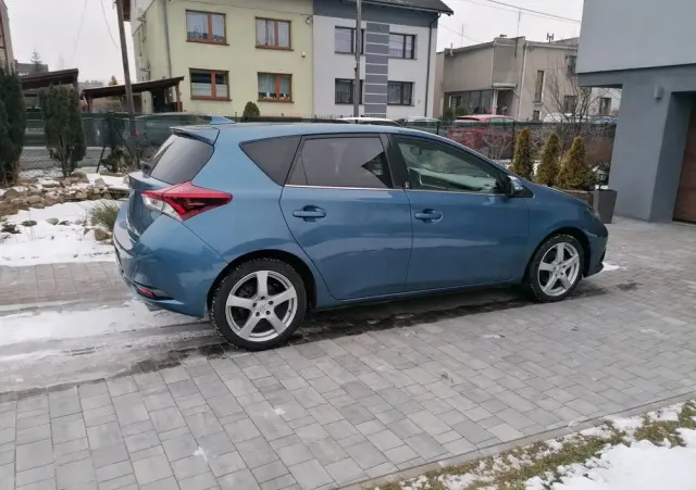 TOYOTA Auris 1.2 T Prestige