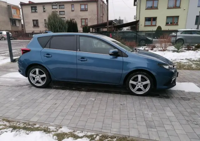 TOYOTA Auris 1.2 T Prestige