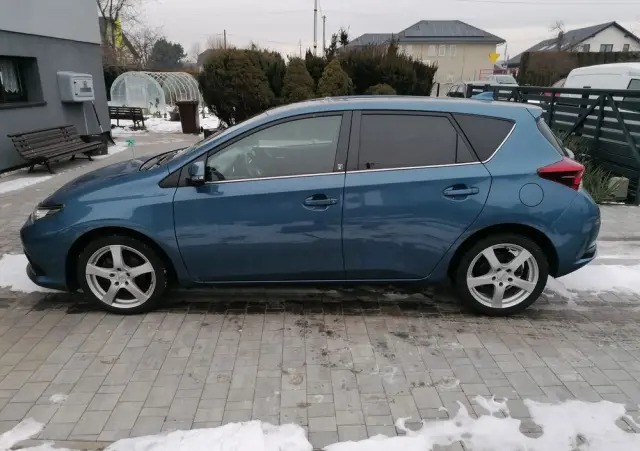 TOYOTA Auris 1.2 T Prestige