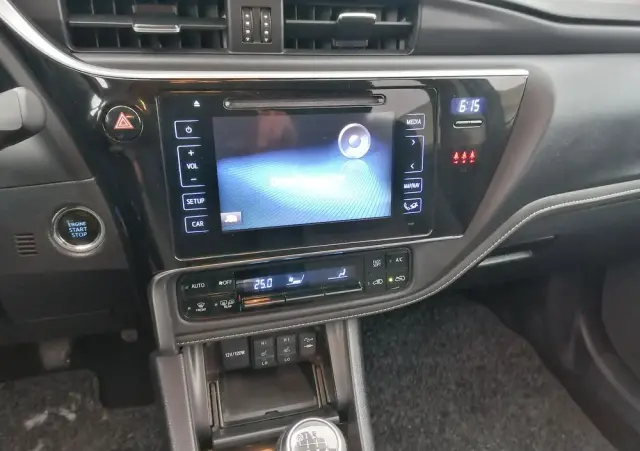 TOYOTA Auris 1.2 T Prestige