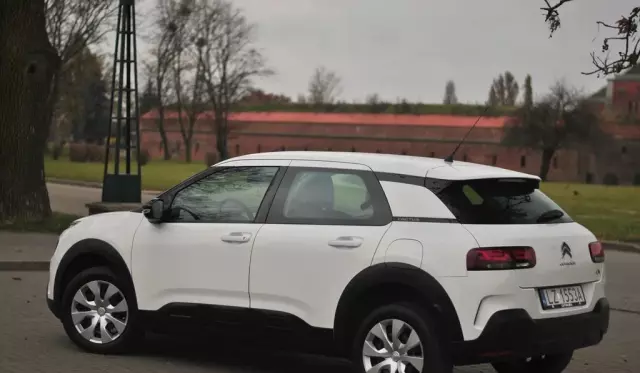 CITROEN C4 1.6 BlueHDi (99 KM)