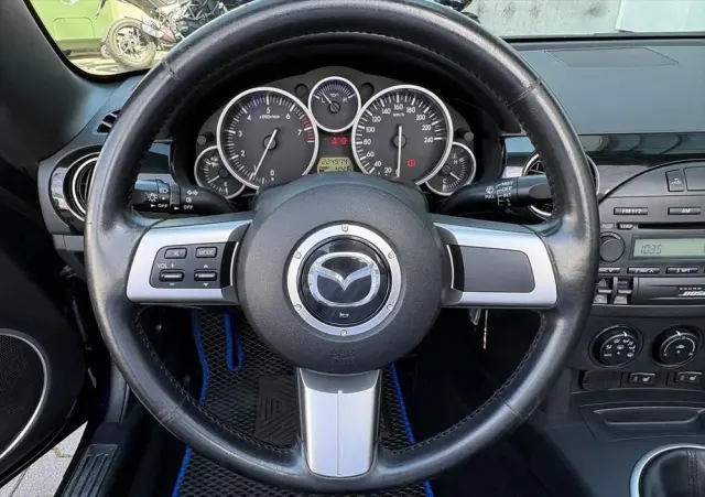 MAZDA MX-5 1.8 Emotion