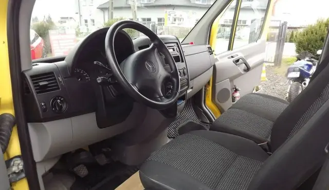 MERCEDES-BENZ Sprinter 
