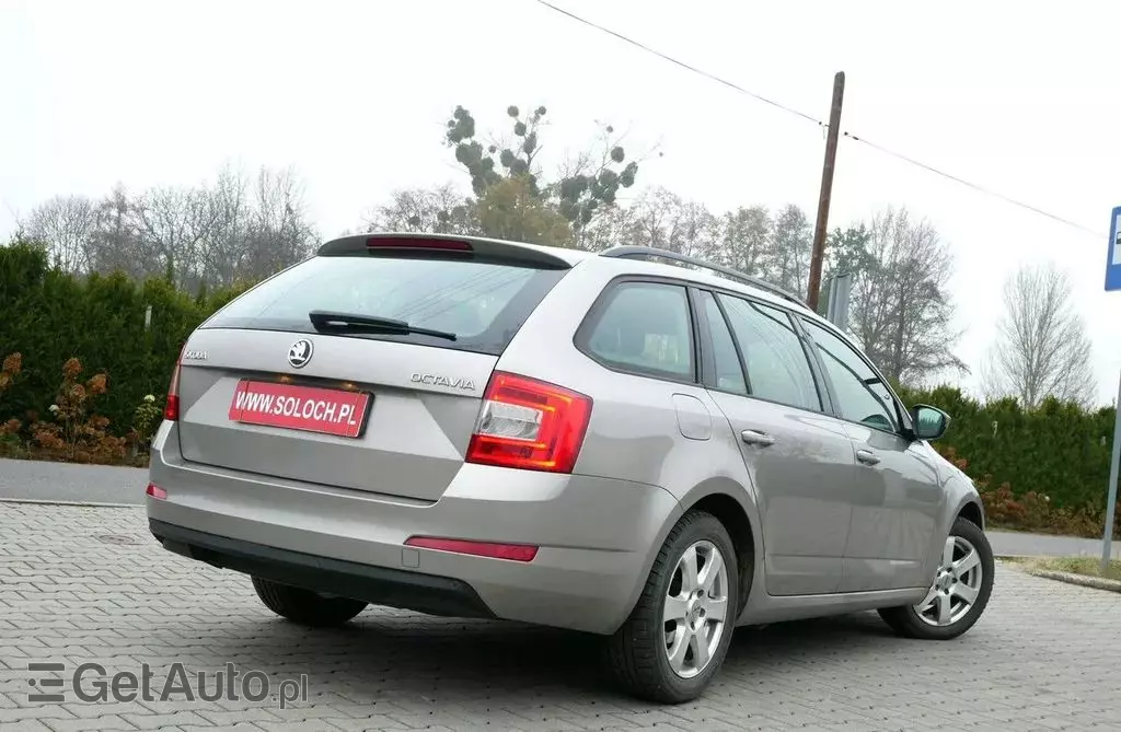 SKODA Octavia 