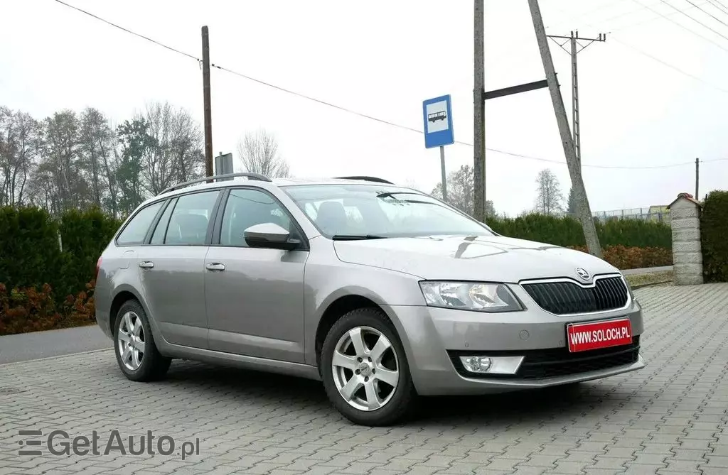 SKODA Octavia 
