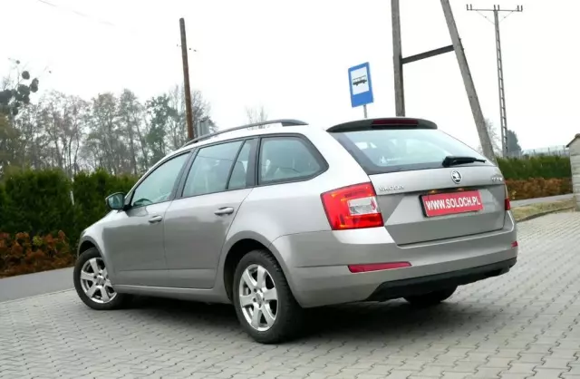 SKODA Octavia 