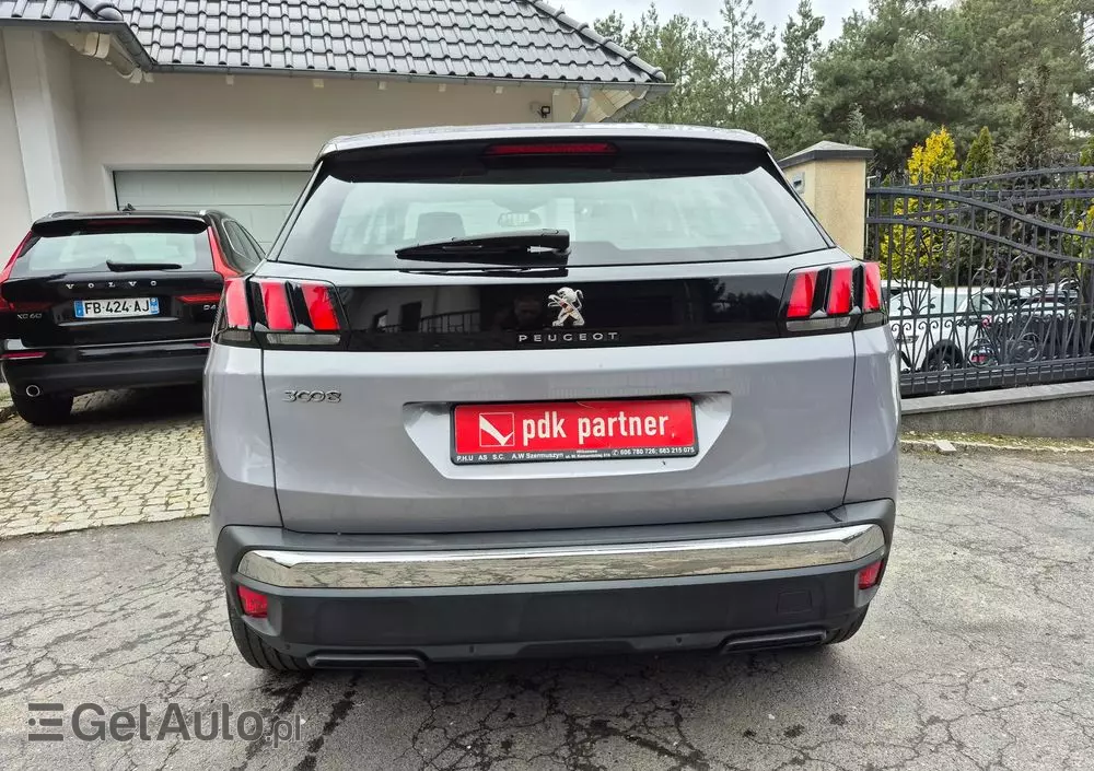 PEUGEOT 3008 