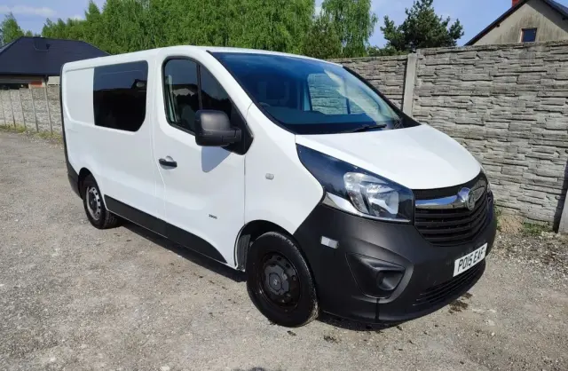 OPEL Vivaro 