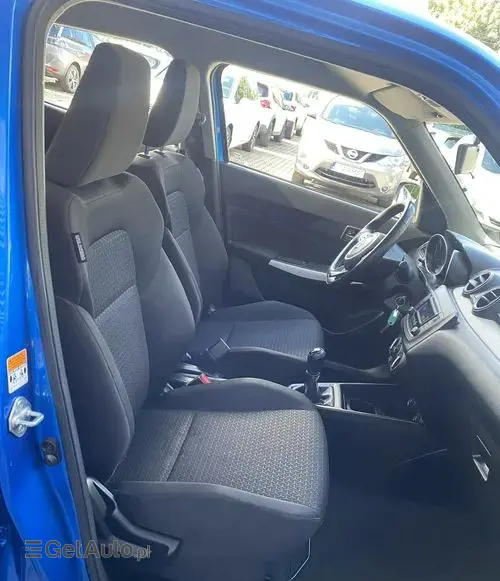 SUZUKI Swift 