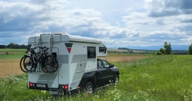 INNY Kabina kempingowa Tischer Trail 250 