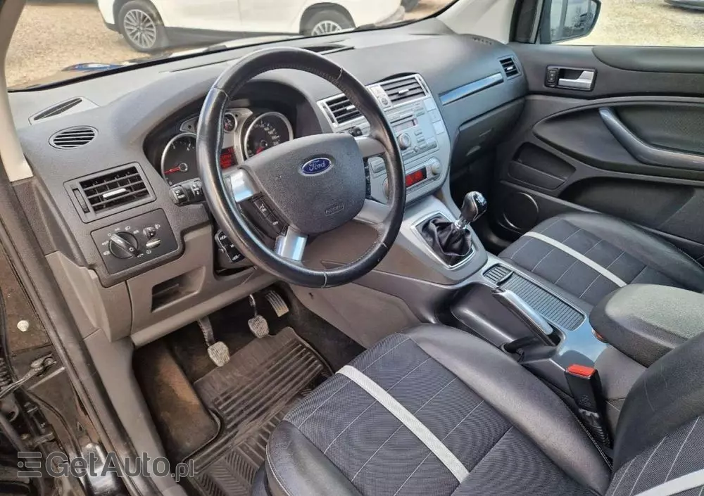 FORD Kuga 2.0 TDCi 2x4 Titanium