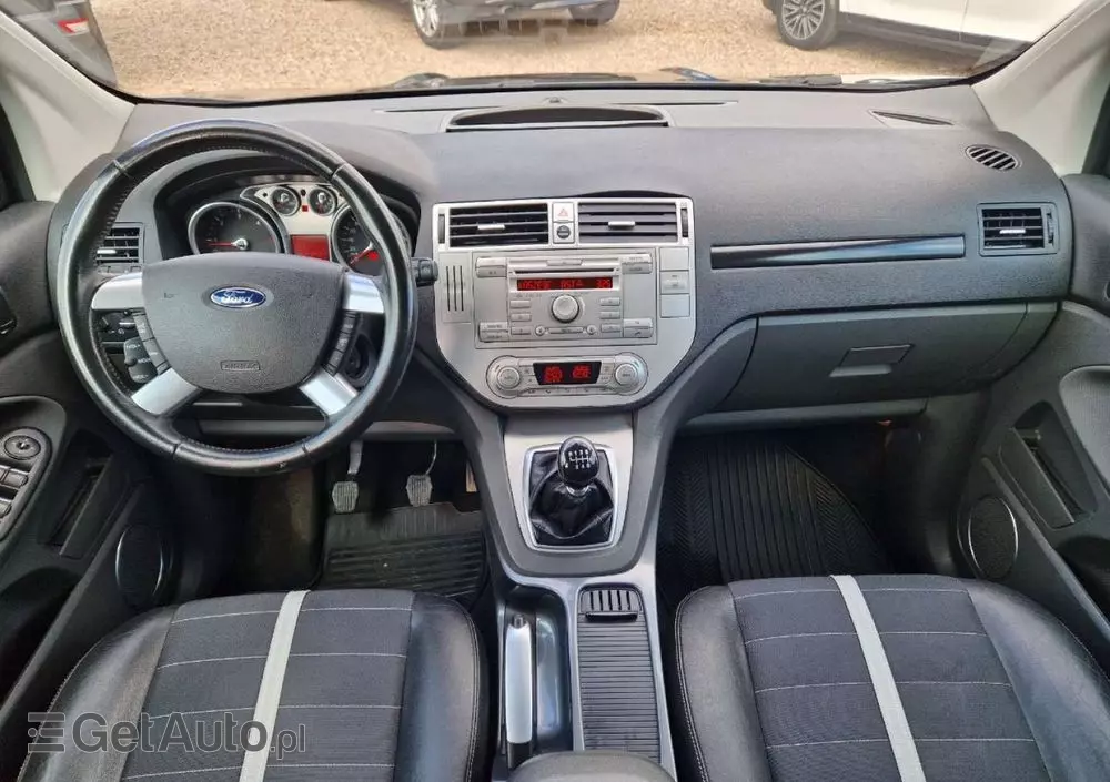 FORD Kuga 2.0 TDCi 2x4 Titanium