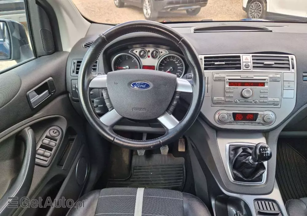 FORD Kuga 2.0 TDCi 2x4 Titanium