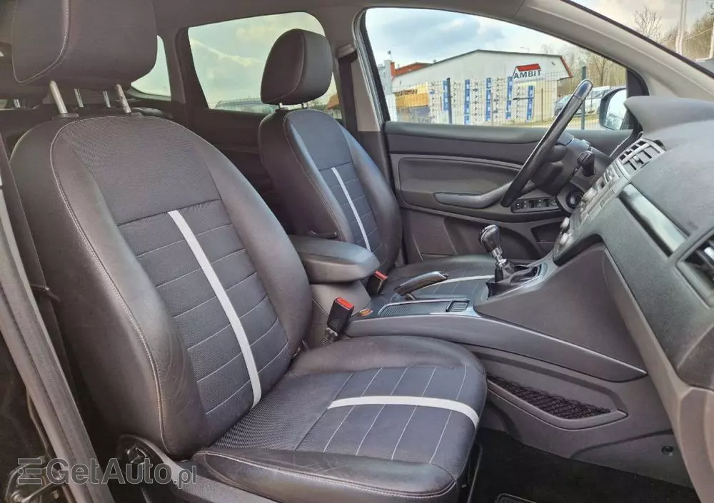 FORD Kuga 2.0 TDCi 2x4 Titanium