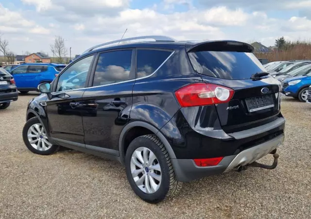 FORD Kuga 2.0 TDCi 2x4 Titanium