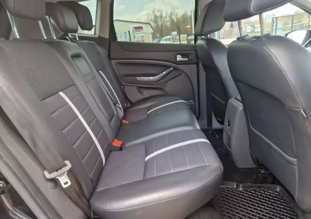 FORD Kuga 2.0 TDCi 2x4 Titanium