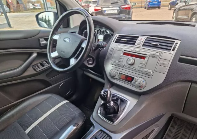 FORD Kuga 2.0 TDCi 2x4 Titanium