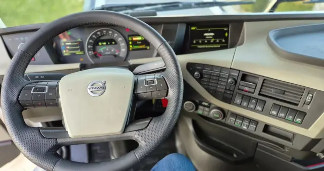 VOLVO VOLVO///FH///460///2020///GLOBETROTTER/// ZESTAW///TANDEM///PRZEJAZDOWY/// 7.70+7.70///DUŻE ZBIORNIKI///STAN DOBRY 