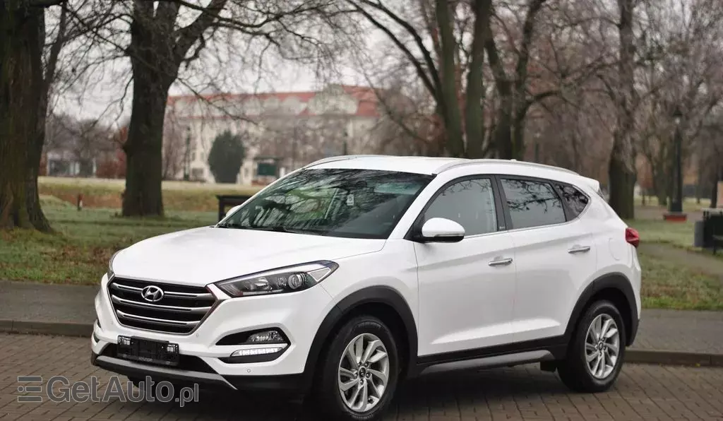HYUNDAI Tucson 