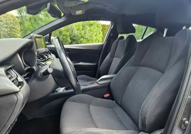 TOYOTA C-HR 1.2 T Active