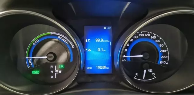 TOYOTA Auris 