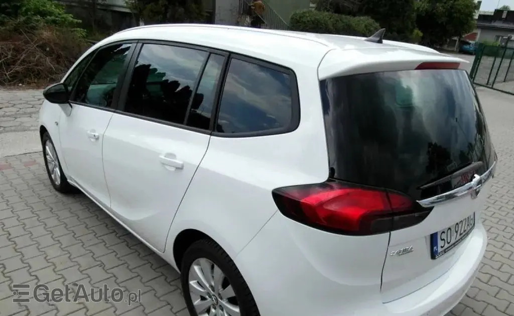 OPEL Zafira 