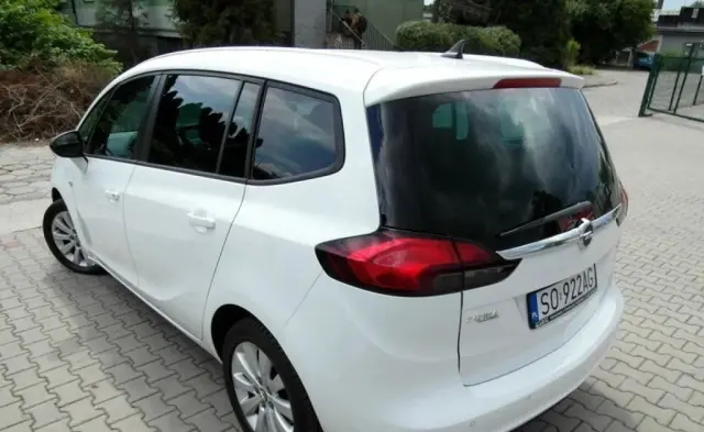 OPEL Zafira 