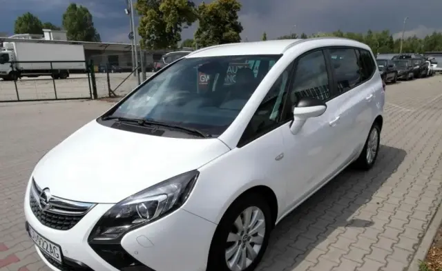 OPEL Zafira 