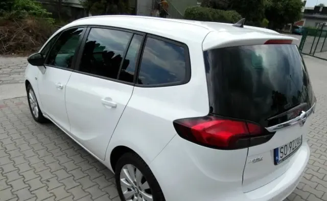 OPEL Zafira 