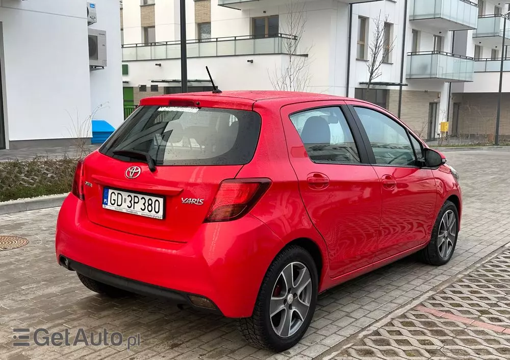 TOYOTA Yaris 1.0 Premium EU6