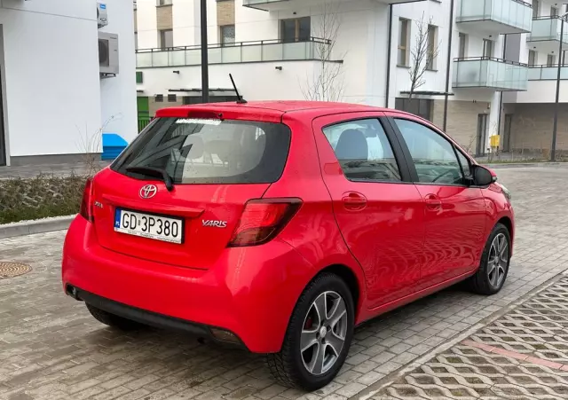 TOYOTA Yaris 1.0 Premium EU6