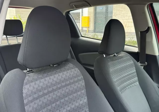 TOYOTA Yaris 1.0 Premium EU6