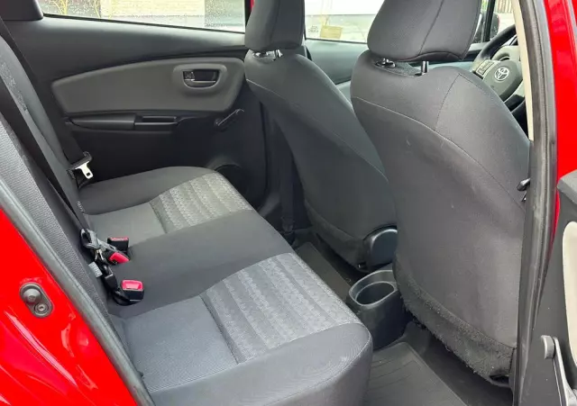 TOYOTA Yaris 1.0 Premium EU6