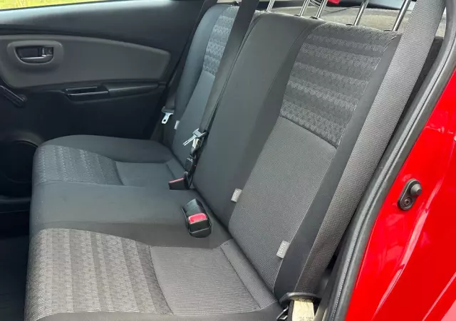 TOYOTA Yaris 1.0 Premium EU6